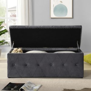 20443-01c1ce30-dcdd-4108-a4b3-fb007620ee6a-.jpg Benjamin Button & Grey Blanket Box